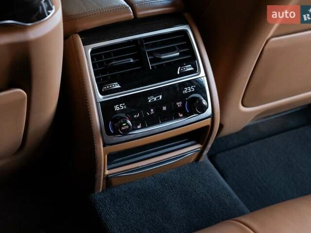 Черный БМВ 7 Серия, объемом двигателя 2 л и пробегом 110 тыс. км за 35000 $, фото 18 на Automoto.ua