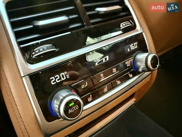 Чорний БМВ 7 Серія, об'ємом двигуна 2.01 л та пробігом 160 тис. км за 36999 $, фото 84 на Automoto.ua