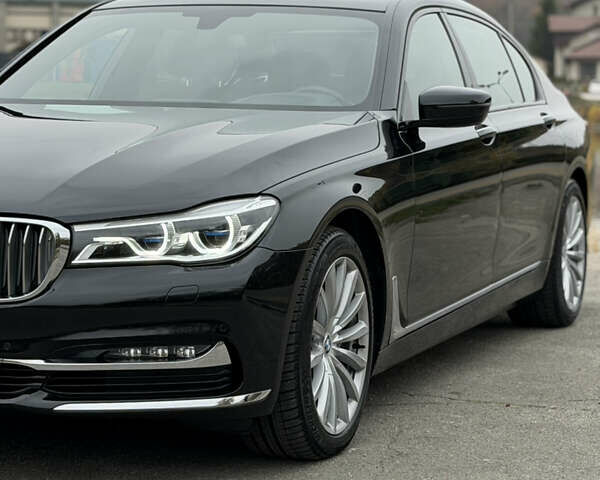 Черный БМВ 7 Серия, объемом двигателя 4.39 л и пробегом 18 тыс. км за 63000 $, фото 13 на Automoto.ua