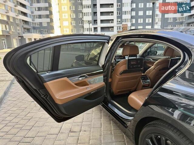 Чорний БМВ 7 Серія, об'ємом двигуна 2.01 л та пробігом 160 тис. км за 36999 $, фото 75 на Automoto.ua