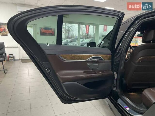 Черный БМВ 7 Серия, объемом двигателя 2.99 л и пробегом 178 тыс. км за 39990 $, фото 42 на Automoto.ua