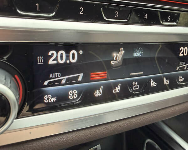 Черный БМВ 7 Серия, объемом двигателя 4.39 л и пробегом 18 тыс. км за 63000 $, фото 41 на Automoto.ua