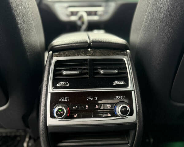 Черный БМВ 7 Серия, объемом двигателя 3 л и пробегом 120 тыс. км за 38000 $, фото 21 на Automoto.ua