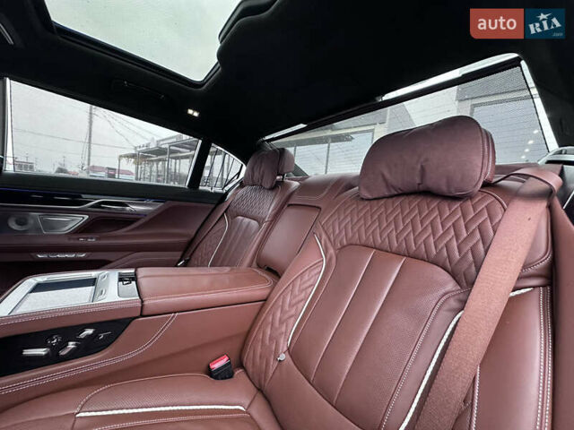 Чорний БМВ 7 Серія, об'ємом двигуна 4.39 л та пробігом 183 тис. км за 29900 $, фото 41 на Automoto.ua