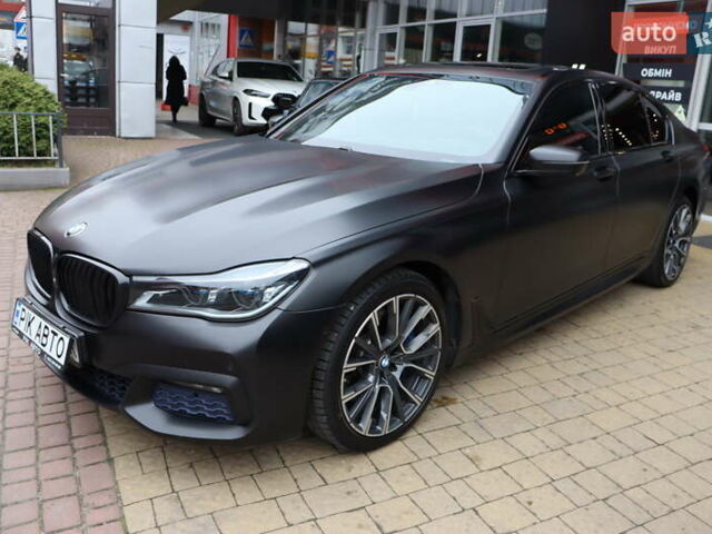 Черный БМВ 7 Серия, объемом двигателя 4.4 л и пробегом 228 тыс. км за 26400 $, фото 1 на Automoto.ua