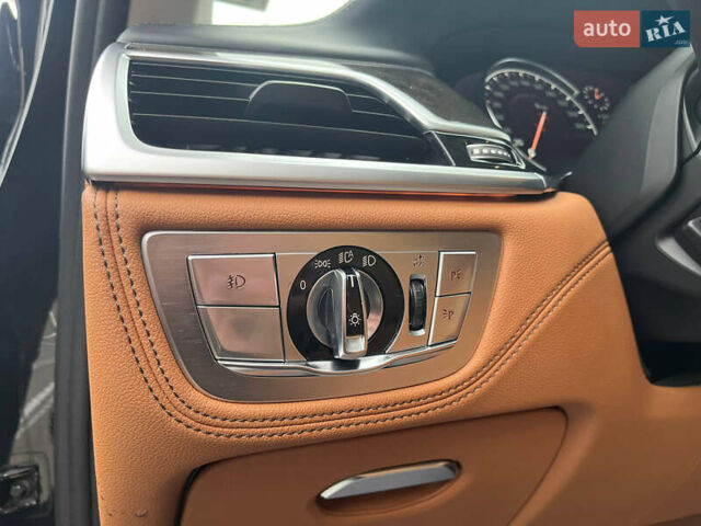 Черный БМВ 7 Серия, объемом двигателя 2.98 л и пробегом 76 тыс. км за 32900 $, фото 38 на Automoto.ua