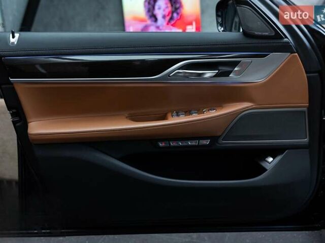 Черный БМВ 7 Серия, объемом двигателя 2 л и пробегом 110 тыс. км за 35000 $, фото 34 на Automoto.ua