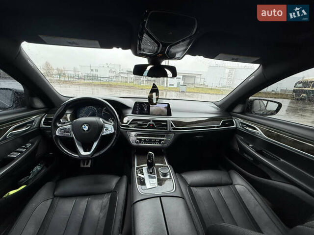 Черный БМВ 7 Серия, объемом двигателя 3 л и пробегом 120 тыс. км за 38000 $, фото 15 на Automoto.ua