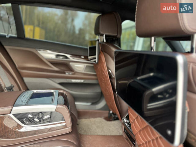 Черный БМВ 7 Серия, объемом двигателя 2.99 л и пробегом 178 тыс. км за 42500 $, фото 23 на Automoto.ua