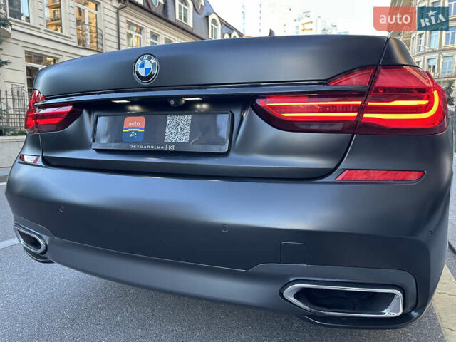 Черный БМВ 7 Серия, объемом двигателя 4.4 л и пробегом 220 тыс. км за 25500 $, фото 60 на Automoto.ua