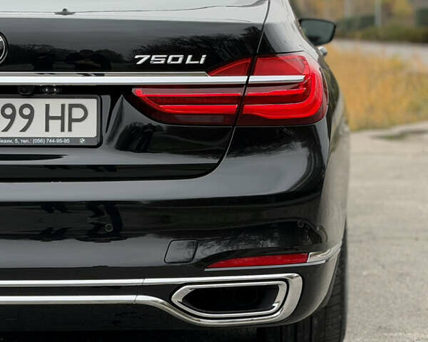 Черный БМВ 7 Серия, объемом двигателя 4.39 л и пробегом 18 тыс. км за 63000 $, фото 25 на Automoto.ua