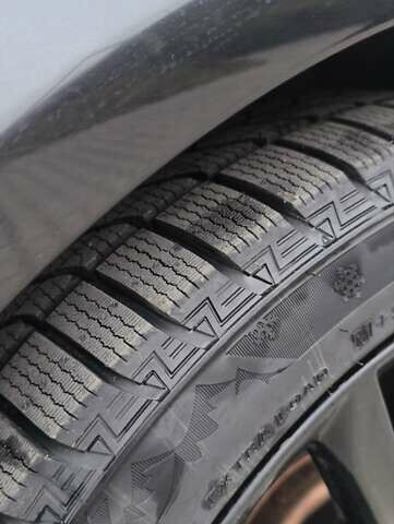 Чорний БМВ 7 Серія, об'ємом двигуна 3 л та пробігом 160 тис. км за 26990 $, фото 21 на Automoto.ua