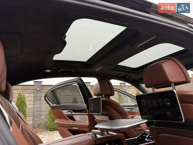Чорний БМВ 7 Серія, об'ємом двигуна 4.39 л та пробігом 183 тис. км за 29900 $, фото 13 на Automoto.ua