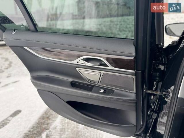 Черный БМВ 7 Серия, объемом двигателя 2.99 л и пробегом 186 тыс. км за 34500 $, фото 38 на Automoto.ua