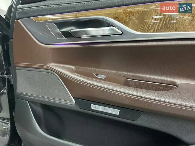 Черный БМВ 7 Серия, объемом двигателя 2.99 л и пробегом 178 тыс. км за 39990 $, фото 48 на Automoto.ua