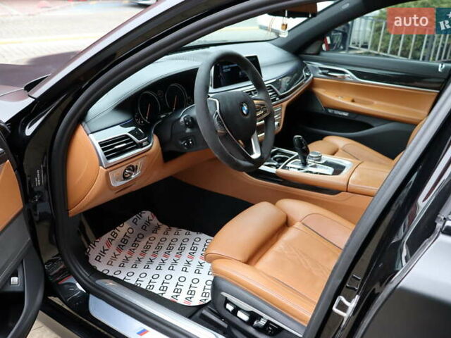 Черный БМВ 7 Серия, объемом двигателя 4.4 л и пробегом 228 тыс. км за 26400 $, фото 14 на Automoto.ua