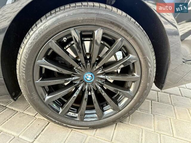 Чорний БМВ 7 Серія, об'ємом двигуна 2.01 л та пробігом 160 тис. км за 36999 $, фото 29 на Automoto.ua