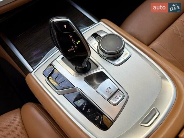 Чорний БМВ 7 Серія, об'ємом двигуна 2.01 л та пробігом 160 тис. км за 36999 $, фото 50 на Automoto.ua
