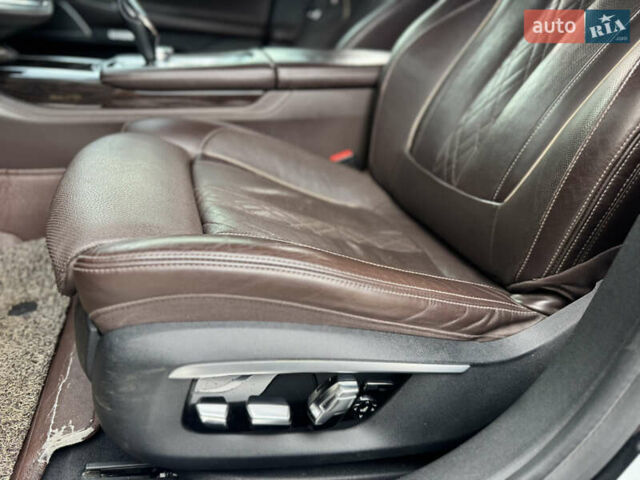 Черный БМВ 7 Серия, объемом двигателя 2.99 л и пробегом 178 тыс. км за 42500 $, фото 10 на Automoto.ua