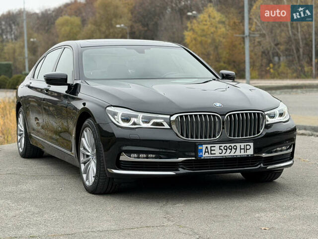 Черный БМВ 7 Серия, объемом двигателя 4.39 л и пробегом 18 тыс. км за 63000 $, фото 3 на Automoto.ua