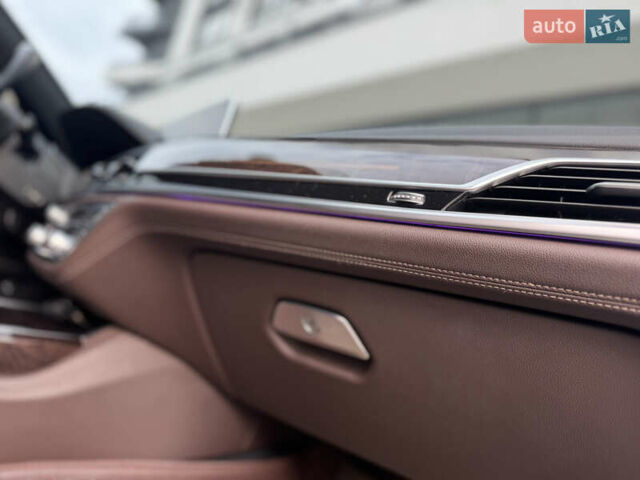 Черный БМВ 7 Серия, объемом двигателя 2.99 л и пробегом 178 тыс. км за 42500 $, фото 19 на Automoto.ua