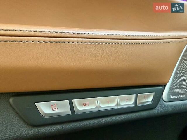 Чорний БМВ 7 Серія, об'ємом двигуна 2.01 л та пробігом 160 тис. км за 36999 $, фото 41 на Automoto.ua