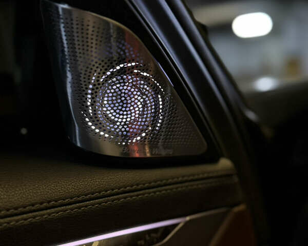 Черный БМВ 7 Серия, объемом двигателя 2.99 л и пробегом 125 тыс. км за 55600 $, фото 22 на Automoto.ua