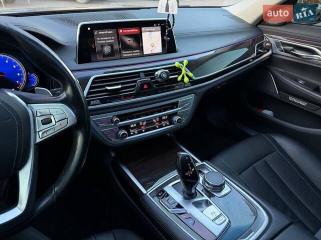 Черный БМВ 7 Серия, объемом двигателя 3 л и пробегом 130 тыс. км за 29000 $, фото 66 на Automoto.ua