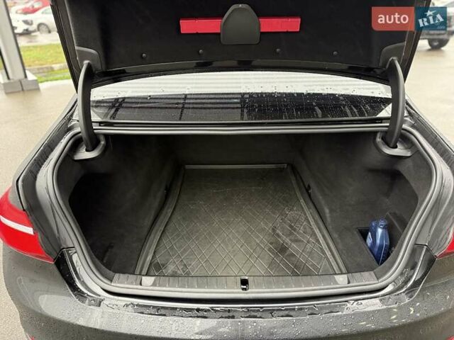 Черный БМВ 7 Серия, объемом двигателя 2 л и пробегом 175 тыс. км за 36999 $, фото 38 на Automoto.ua