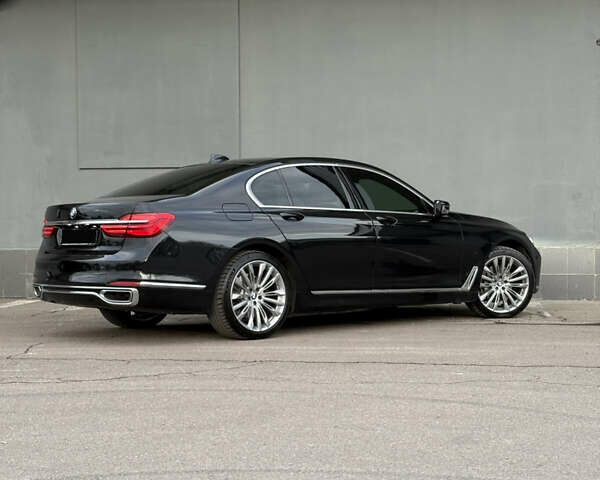 Чорний БМВ 7 Серія, об'ємом двигуна 2.99 л та пробігом 117 тис. км за 45000 $, фото 14 на Automoto.ua