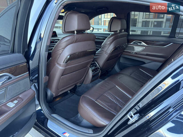Черный БМВ 7 Серия, объемом двигателя 3 л и пробегом 160 тыс. км за 38500 $, фото 26 на Automoto.ua