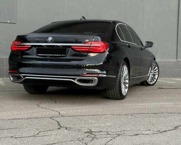 Чорний БМВ 7 Серія, об'ємом двигуна 2.99 л та пробігом 117 тис. км за 45000 $, фото 16 на Automoto.ua