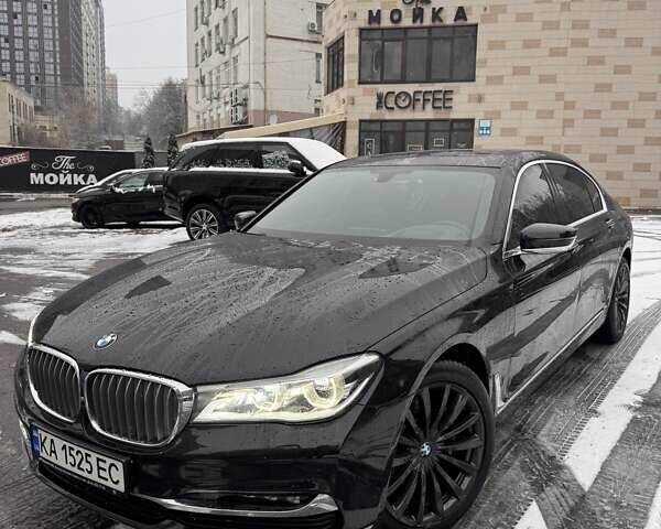 Чорний БМВ 7 Серія, об'ємом двигуна 2 л та пробігом 143 тис. км за 35000 $, фото 25 на Automoto.ua