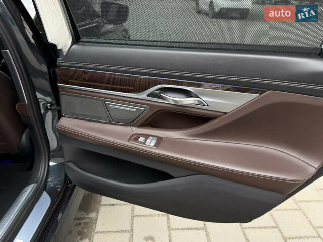 Черный БМВ 7 Серия, объемом двигателя 4.39 л и пробегом 157 тыс. км за 29700 $, фото 17 на Automoto.ua