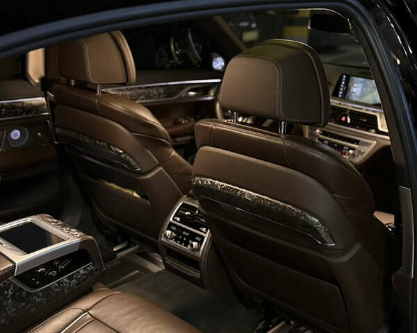 Черный БМВ 7 Серия, объемом двигателя 2.99 л и пробегом 125 тыс. км за 55600 $, фото 25 на Automoto.ua