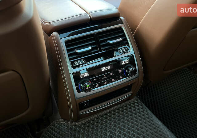 Черный БМВ 7 Серия, объемом двигателя 4.39 л и пробегом 30 тыс. км за 72000 $, фото 41 на Automoto.ua