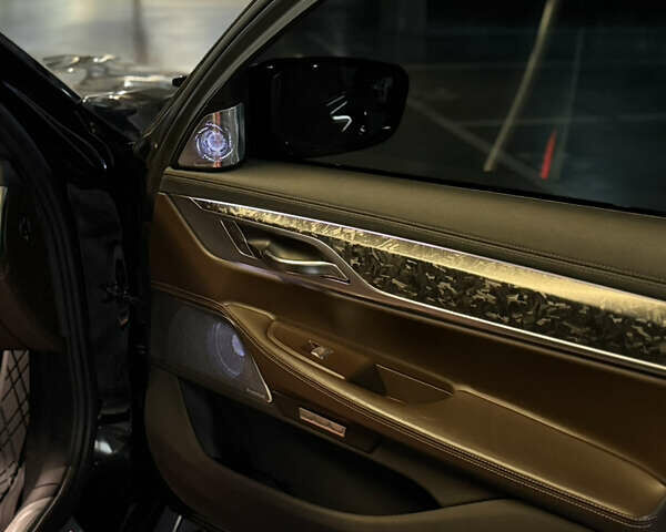 Черный БМВ 7 Серия, объемом двигателя 2.99 л и пробегом 125 тыс. км за 55600 $, фото 28 на Automoto.ua