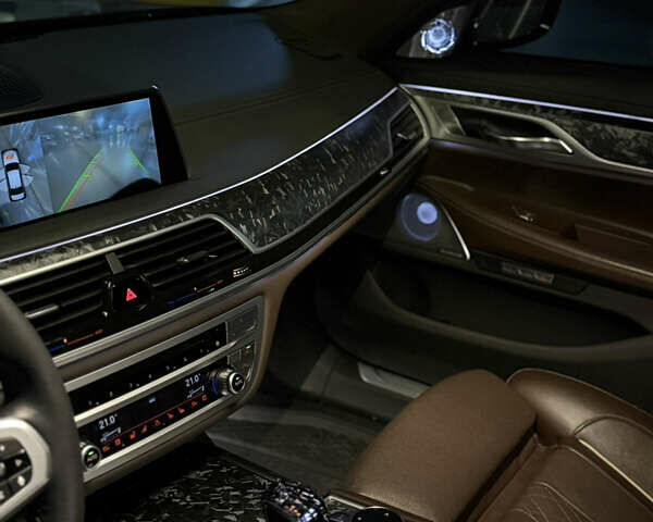 Черный БМВ 7 Серия, объемом двигателя 2.99 л и пробегом 125 тыс. км за 55600 $, фото 23 на Automoto.ua