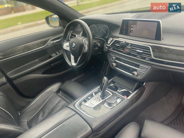 Черный БМВ 7 Серия, объемом двигателя 2.99 л и пробегом 183 тыс. км за 38900 $, фото 43 на Automoto.ua