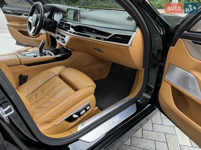 Чорний БМВ 7 Серія, об'ємом двигуна 6.59 л та пробігом 177 тис. км за 38900 $, фото 41 на Automoto.ua
