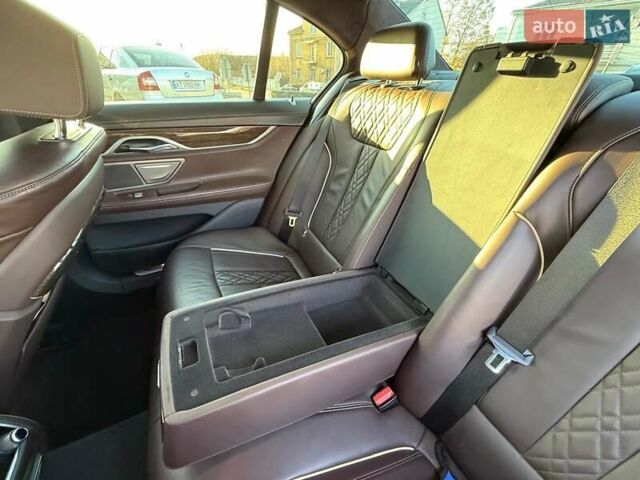 Черный БМВ 7 Серия, объемом двигателя 2.99 л и пробегом 116 тыс. км за 45000 $, фото 9 на Automoto.ua