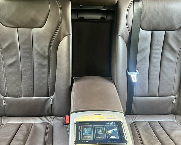 Черный БМВ 7 Серия, объемом двигателя 3 л и пробегом 218 тыс. км за 36500 $, фото 38 на Automoto.ua