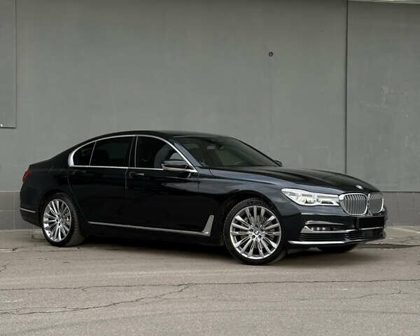 Чорний БМВ 7 Серія, об'ємом двигуна 2.99 л та пробігом 117 тис. км за 45000 $, фото 11 на Automoto.ua
