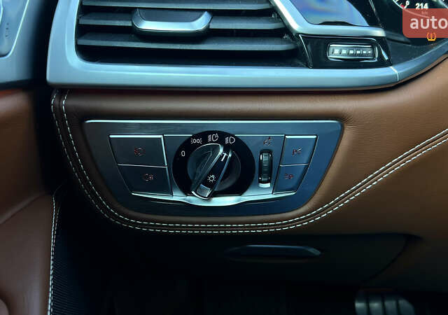 Черный БМВ 7 Серия, объемом двигателя 4.39 л и пробегом 30 тыс. км за 72000 $, фото 18 на Automoto.ua