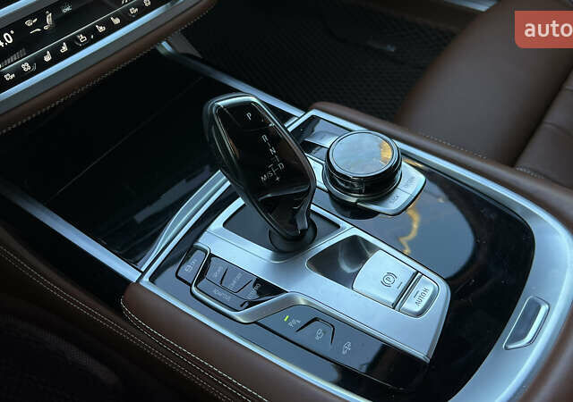 Черный БМВ 7 Серия, объемом двигателя 4.39 л и пробегом 30 тыс. км за 72000 $, фото 13 на Automoto.ua