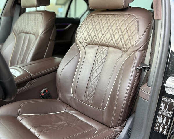 Чорний БМВ 7 Серія, об'ємом двигуна 2.99 л та пробігом 117 тис. км за 45000 $, фото 27 на Automoto.ua