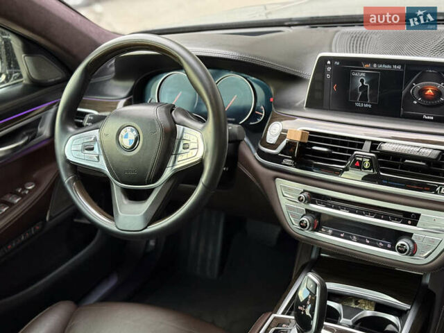Чорний БМВ 7 Серія, об'ємом двигуна 2.99 л та пробігом 117 тис. км за 45000 $, фото 34 на Automoto.ua