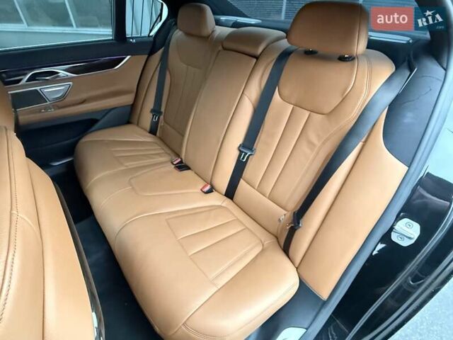 Черный БМВ 7 Серия, объемом двигателя 2 л и пробегом 175 тыс. км за 36999 $, фото 17 на Automoto.ua