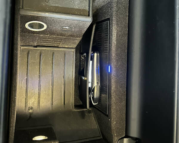 Черный БМВ 7 Серия, объемом двигателя 3 л и пробегом 218 тыс. км за 36500 $, фото 41 на Automoto.ua