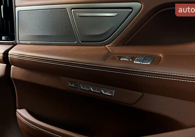 Черный БМВ 7 Серия, объемом двигателя 4.39 л и пробегом 30 тыс. км за 72000 $, фото 40 на Automoto.ua